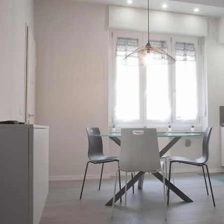 Bnbutler - Aquileia - Bilocale A Due Passi Da Navigli E Museo Scienza Apartment *